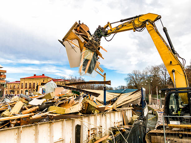 Best Construction Debris Removal  in Dadeville, AL